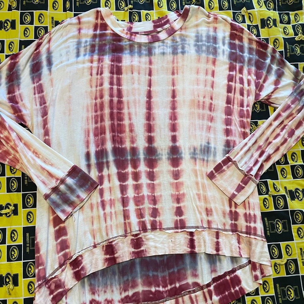 Women’s long sleeve tee